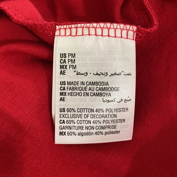 Karen Scott PM Red Holiday Top - Picture 8 of 9